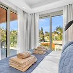 Διαμέρισμα Benalus Ii Luxury By Finest