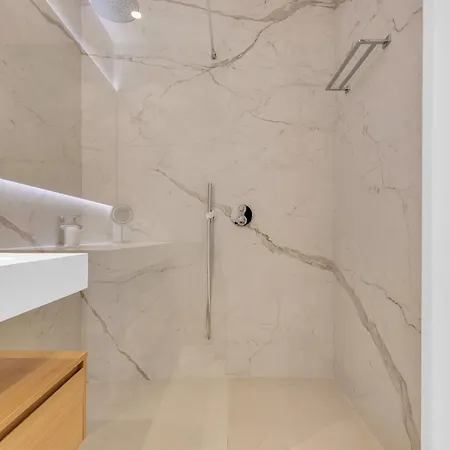 Benalus Ii Luxury Apartment *